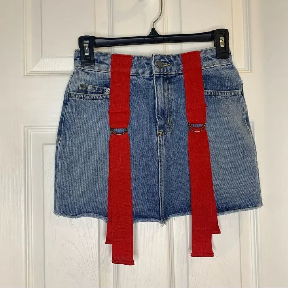 Carmar Yukon Colin Skirt with Red D-Ring Strap Size 25/0